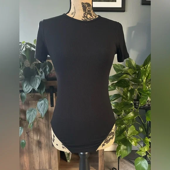 Lulu’s Kinship Ribbed Black Bodysuit. NWT. - Picture 4 of 8